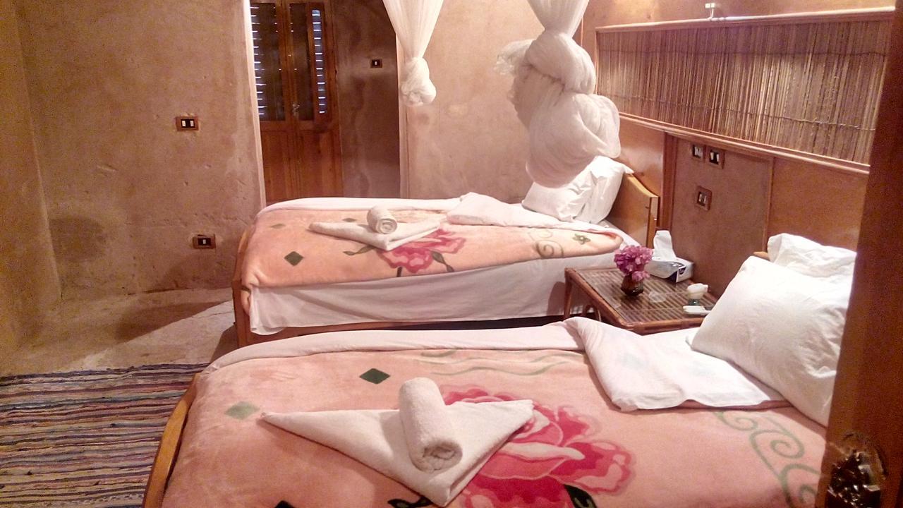 Eskaleh Eco-Lodge Abu Simbel Esterno foto
